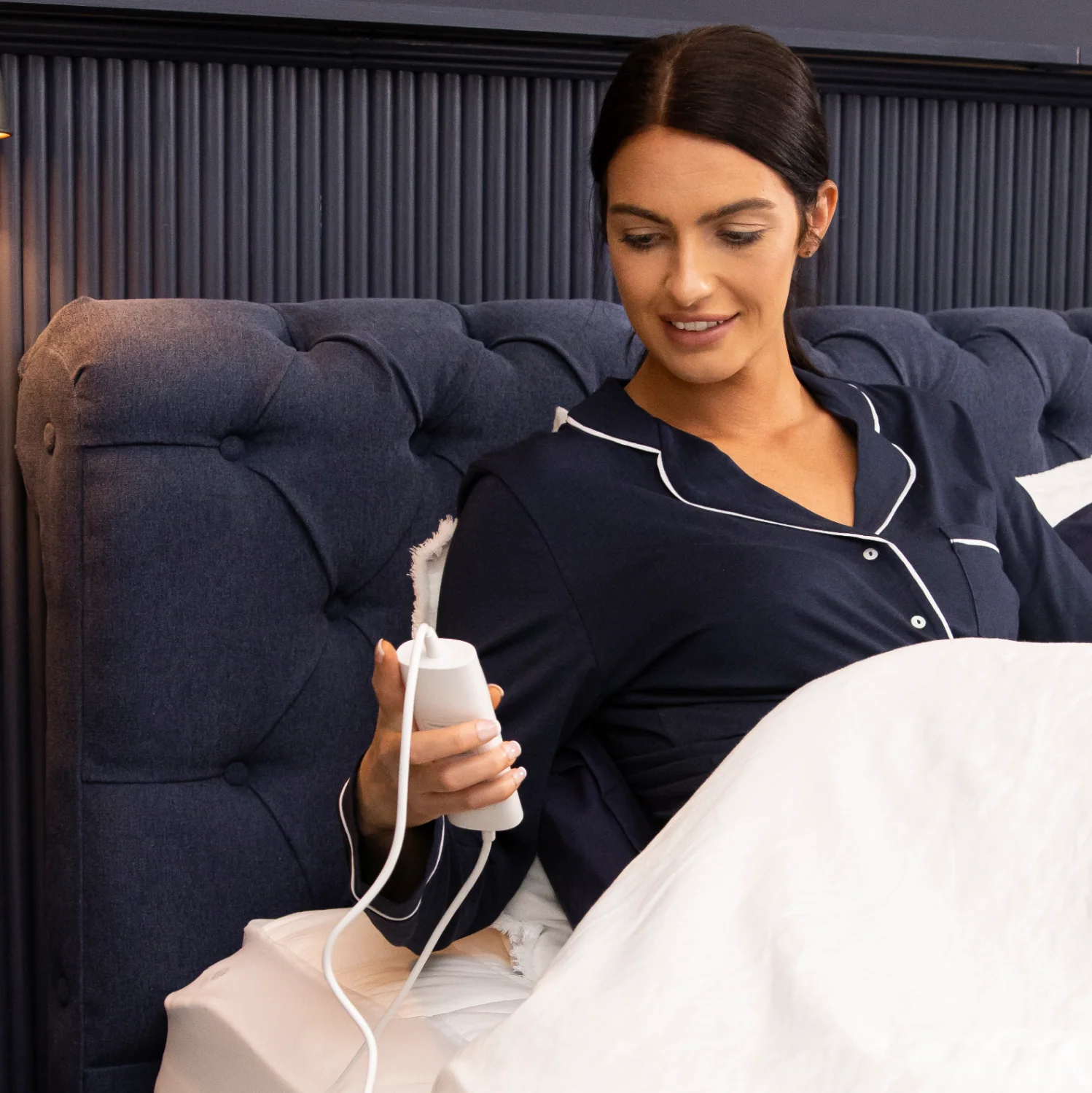 Snowed In Organic Cotton Warming Mattress Protector - Double with Single Controller - Image 5