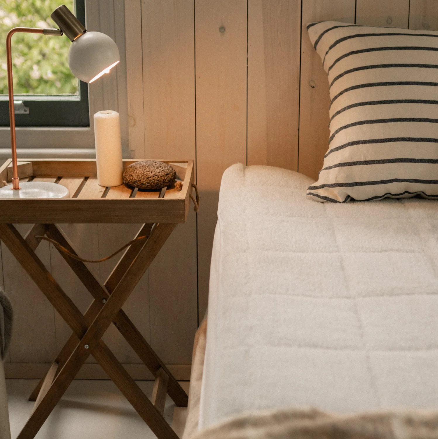 Hunker Down Scandi Sherpa Underblanket - King with Dual Controllers - Image 5